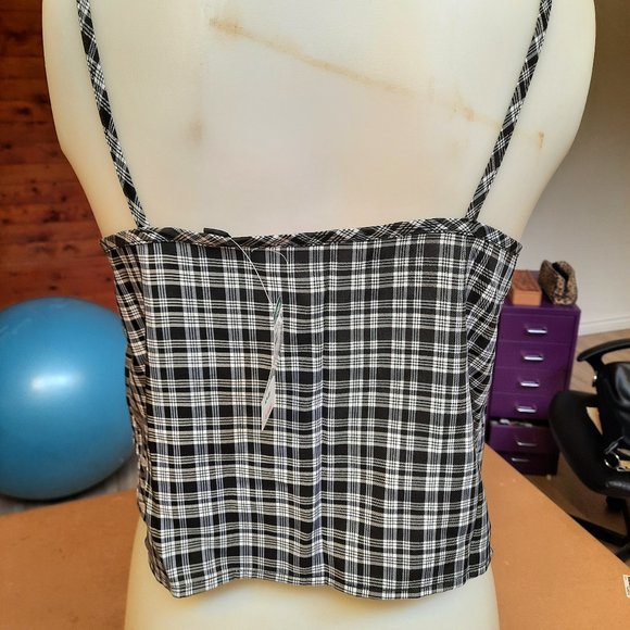 NWT Checkered Twik Crop Top - Picture 3 of 7